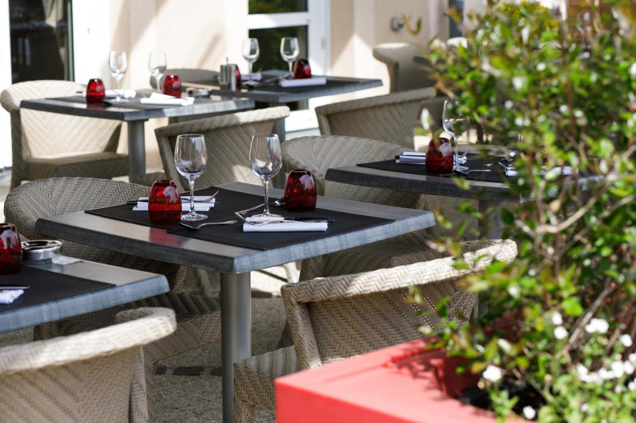 Logis Hotel L'Oree De Chartres - Barjouville Dış mekan fotoğraf