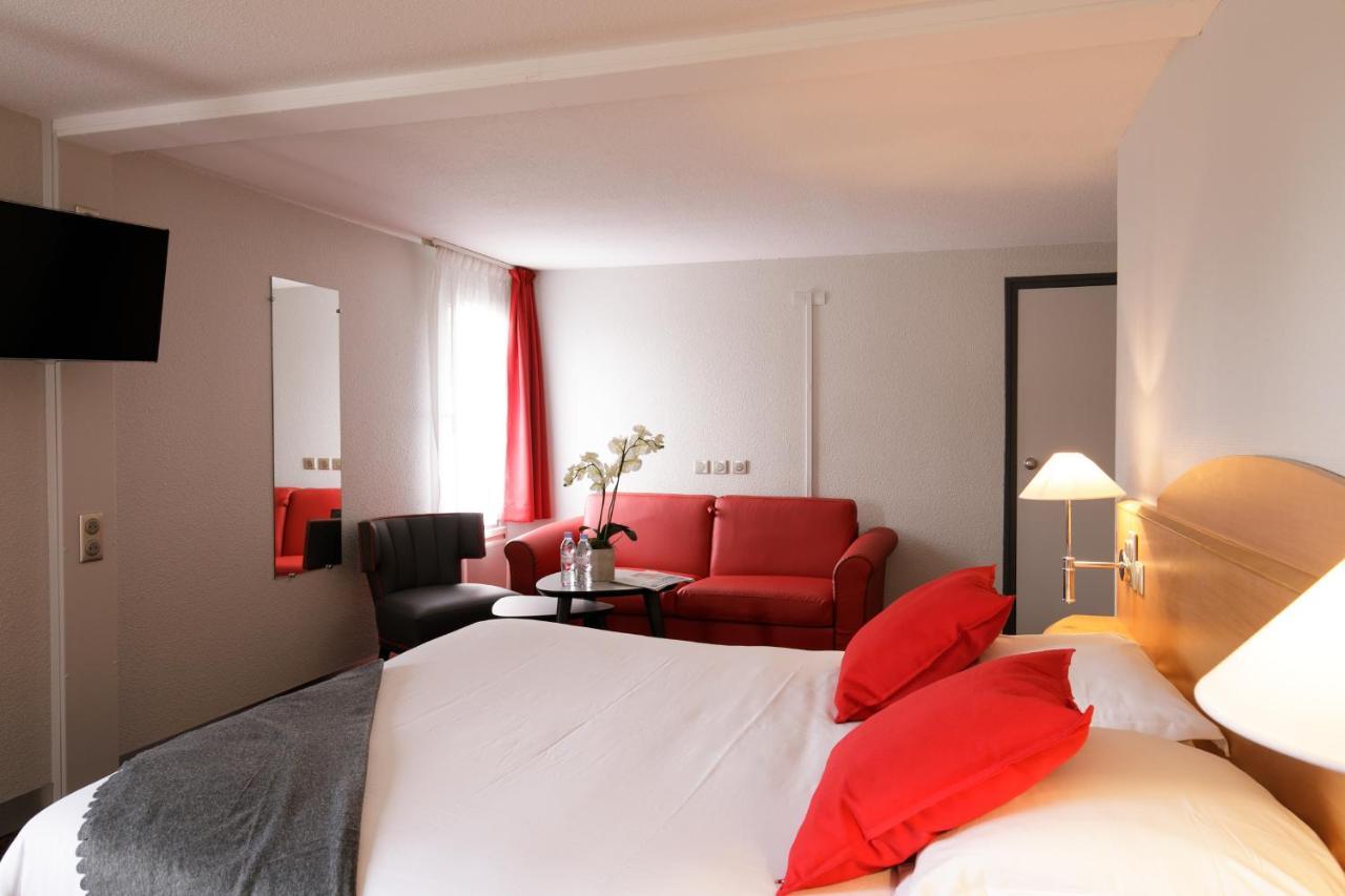 Logis Hotel L'Oree De Chartres - Barjouville Dış mekan fotoğraf