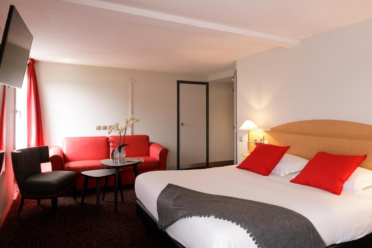 Logis Hotel L'Oree De Chartres - Barjouville Dış mekan fotoğraf
