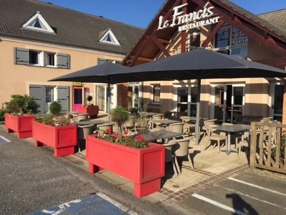 Logis Hotel L'Oree De Chartres - Barjouville Dış mekan fotoğraf