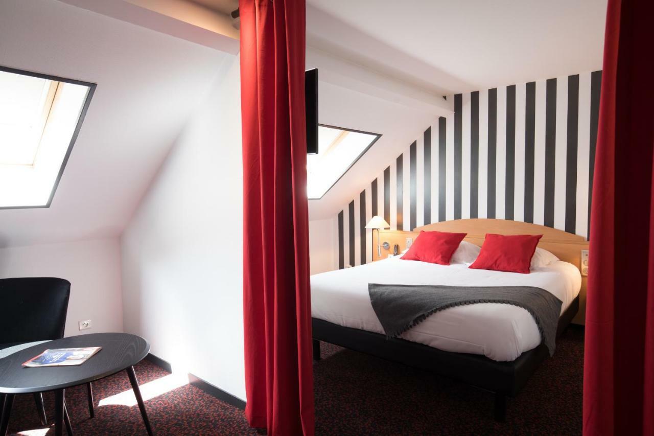 Logis Hotel L'Oree De Chartres - Barjouville Dış mekan fotoğraf